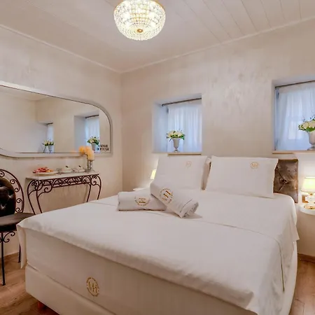 Madame Hortense Boutique ηotel *