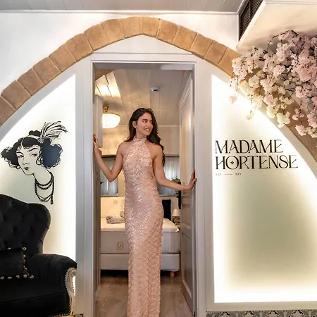 Madame Hortense Boutique ηotel 酒店
